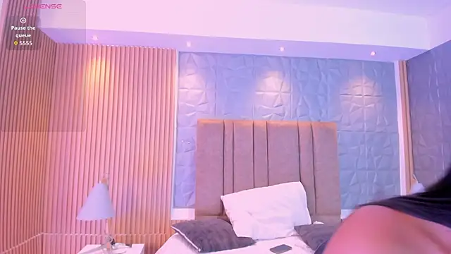 Ivaannaa_ webcam