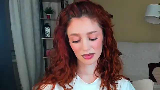 ChristinaConteeree webcam
