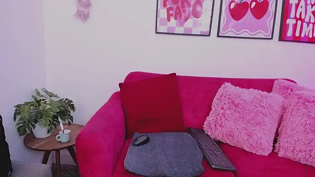 zoeseven7 webcam