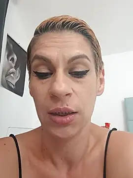 KittyDesiree webcam