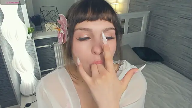 TaneshaReuteler webcam