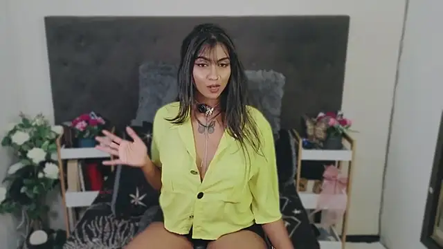 Delilah_Blazee webcam