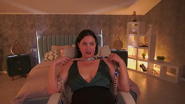 VelvetLuck webcam