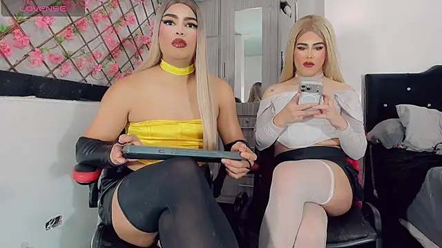 Thiara_veky_ webcam
