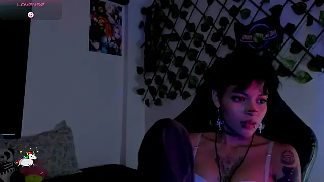 Anny_Kiitty webcam