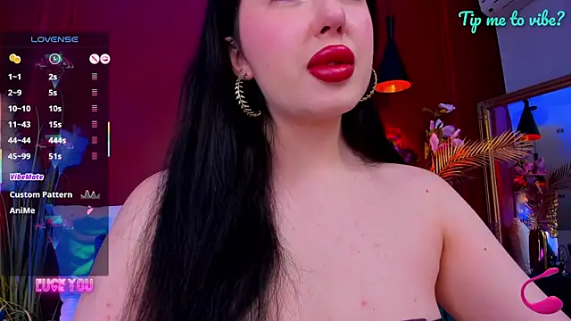 Mayzzie live cam on StripChat