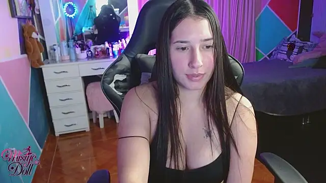 Mysticdooll69 webcam