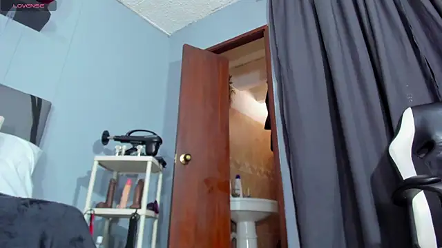 Coco_Kiss webcam