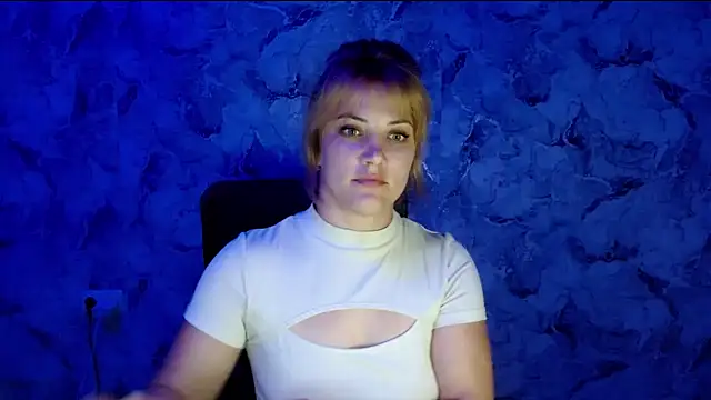 nika_gold1 webcam