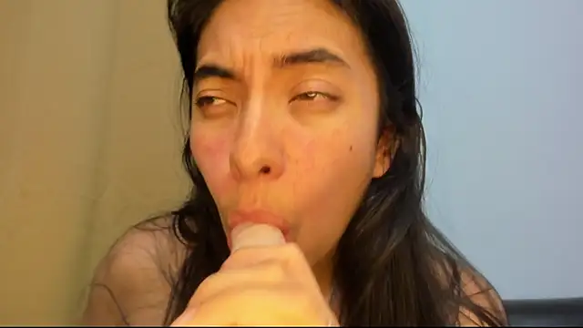 Sara-shely webcam
