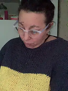 LupitaHaze webcam