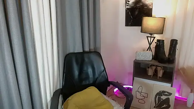 FuckingDolls69 webcam