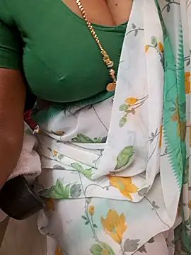 Tamil_Ammani webcam