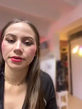 MiaWhiteBunny webcam
