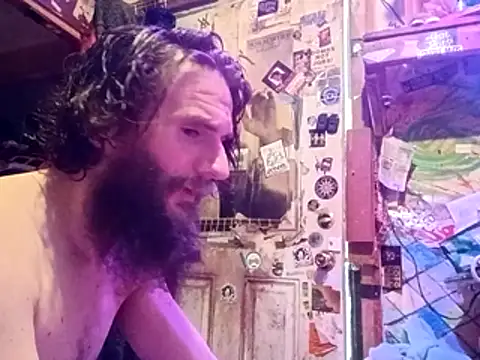 nearby_causual webcam