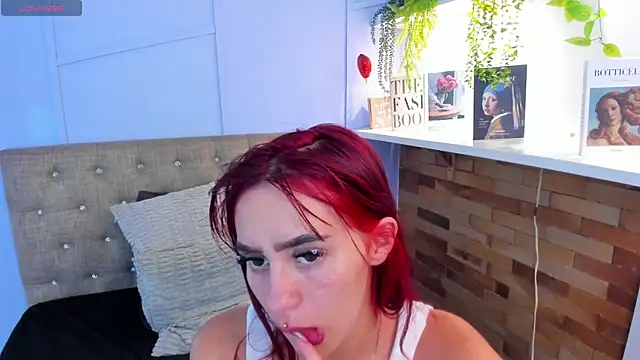 Alicecoule_ webcam