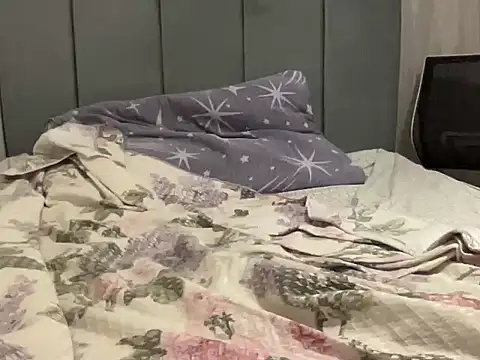 hazel_boy webcam