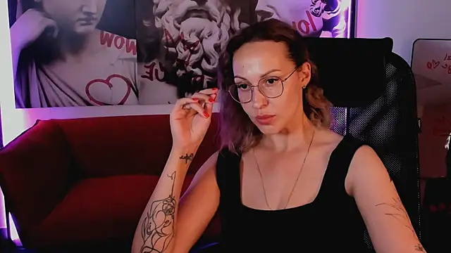 Charlotte_Hudson webcam