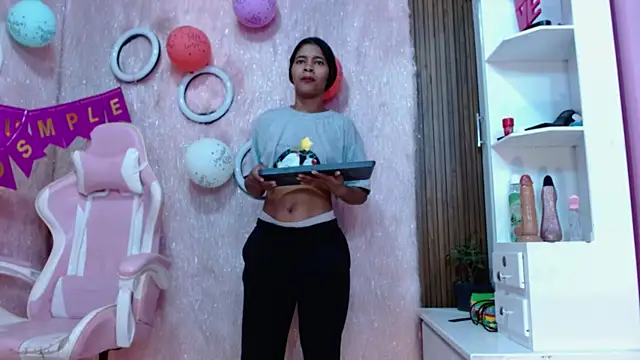 _QueenMarilyn webcam