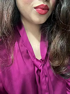 Yours_riya11 webcam