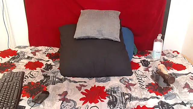 Milkypussyy webcam