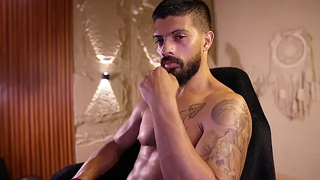 DannSaenz Live Web Cam Show