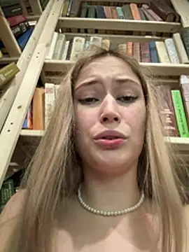 blonde_exe Live Web Cam Show