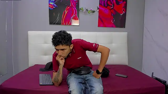 ahsly78Bryan Live Web Cam Show