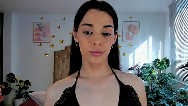 bella_grego Live Web Cam Show