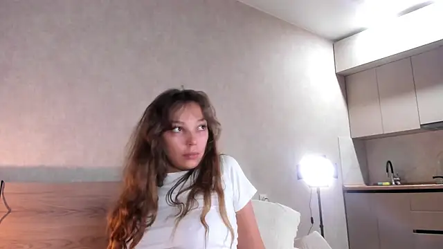 KitsuneDreams Live Web Cam Show