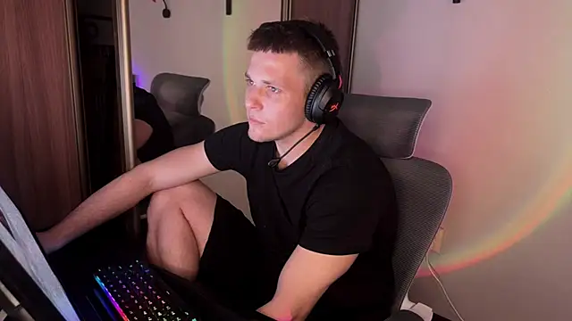 Nikclak Live Web Cam Show