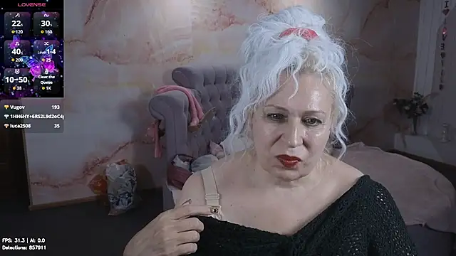 Penelope_Pinky webcam