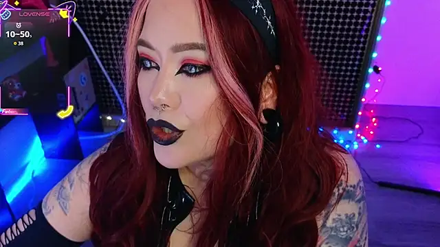 wickedxqueen - Wickedxqueen's free webcam - UK Sex Cams