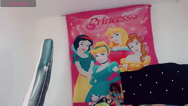 Oriana_braom webcam