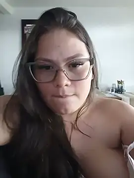 Vale_Saenzz webcam