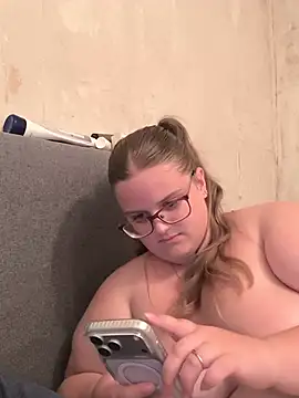 CurvyPaar2 webcam