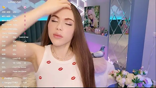 MimiForce live cam on StripChat