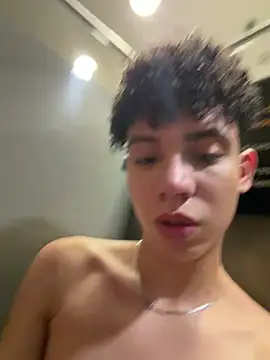 yoursexyjose webcam