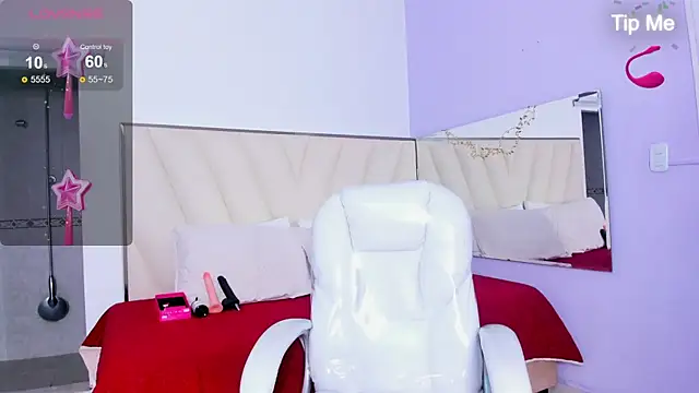 Hitana_tattoo live cam on StripChat