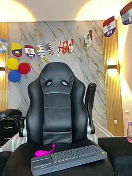 Tinakitten webcam