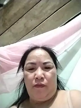 Naaya8109 webcam