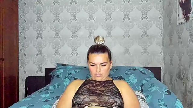 NicoletMoore webcam