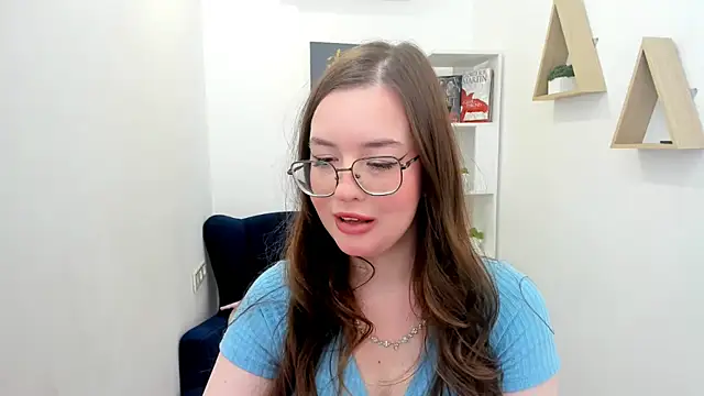 WishToBloom live cam on StripChat