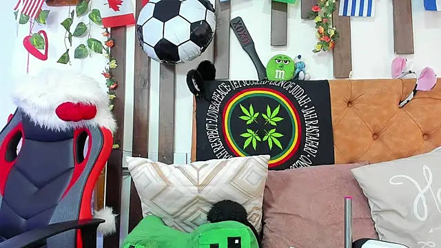 MeowMota_ live cam on StripChat