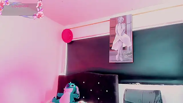 Kendall_hornyy webcam
