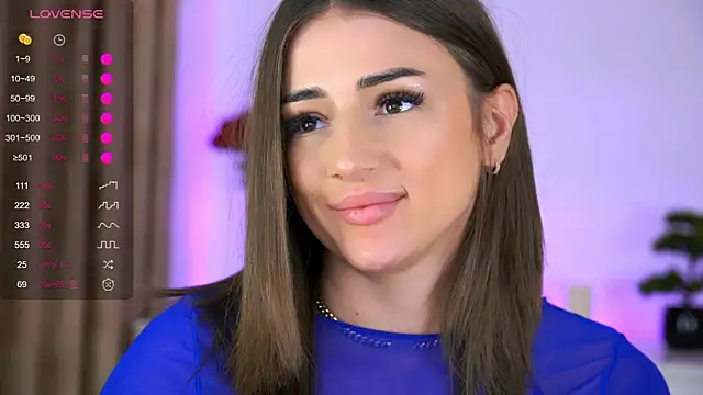 AishaSins webcam