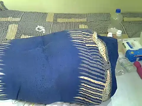 Pearl_petite webcam