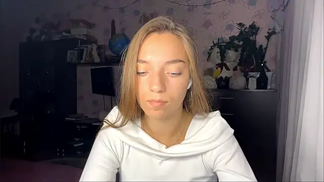 TanyaSavela webcam