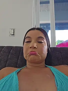 Pretty_Julieta webcam