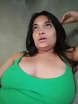 _Estrellita_ live cam on StripChat